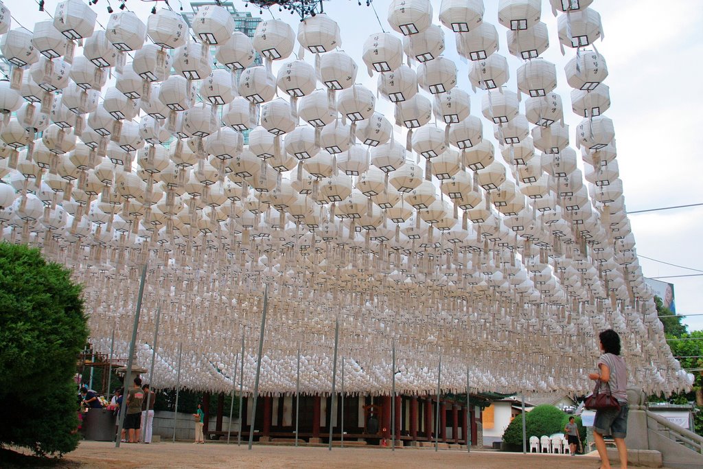 Bong-eun Temple Lampions Seoul by accessfalk