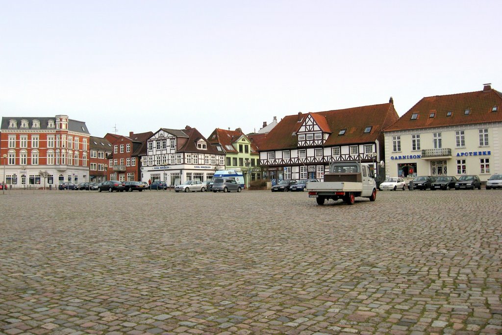 Paradeplatz Blickrichtung Süden by ahe