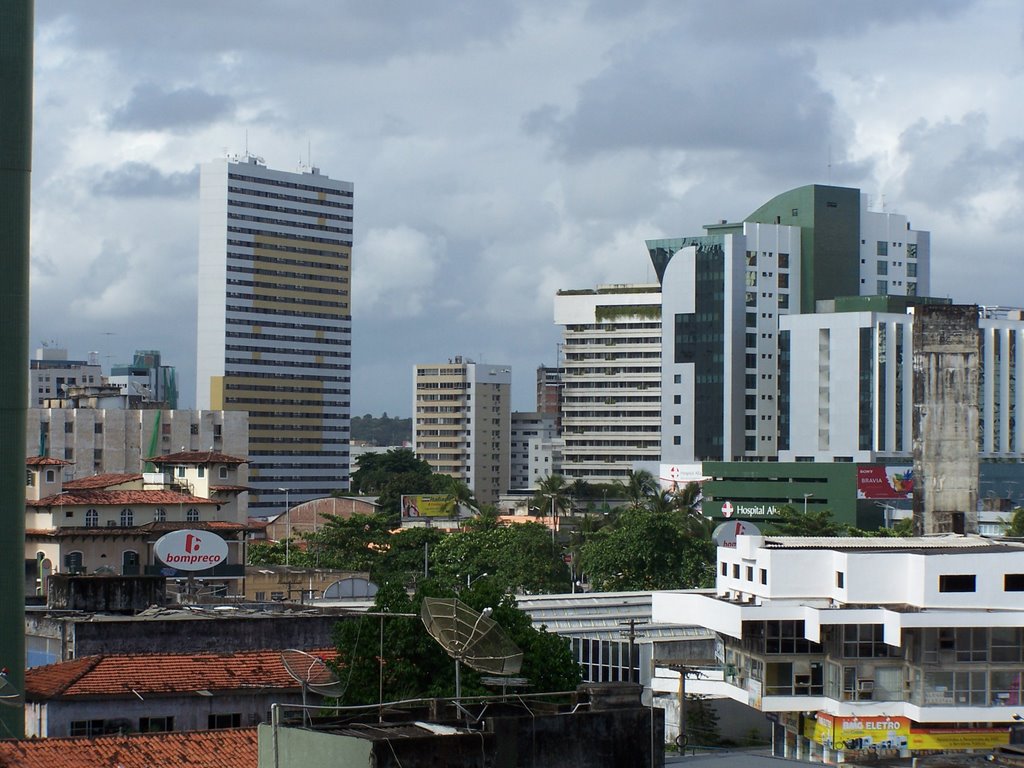 Recife - Paisagem urbana do centro da capital do Estado de Pernambuco - Bairro Boa Viagem - Brasil by Hernán F. Conejeros …