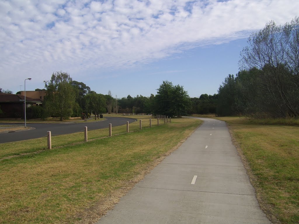 Dandenong Creek Trail by VICPhotoSurvey