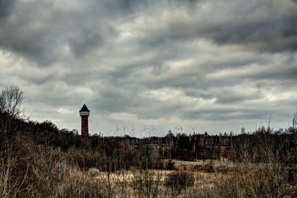 Blick auf Wasserturm - HDR by schmul