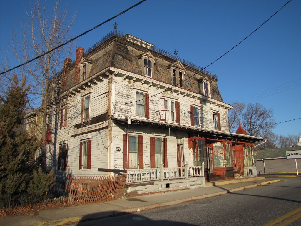 Penns Grove Historic Residence by Chris Sanfino