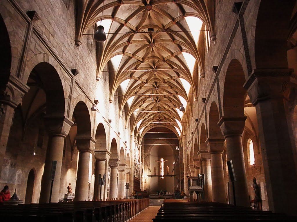 Der dreischiffige Innenraum der Basilika des Stiftes Seckau - the three-aisled interior of the basilica by agkm