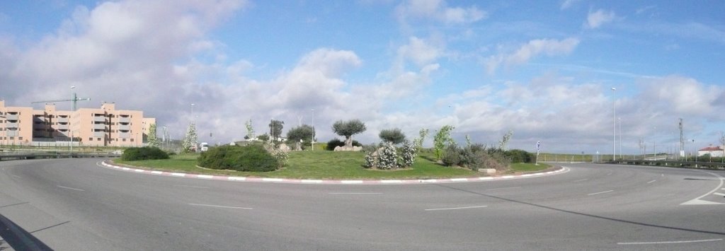 Panorámica de la rotonda Montesol en la Ronda Norte by Ricardo Pérez Mayordomo