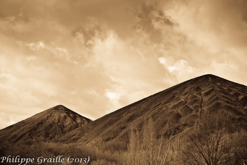 Loos en Gohelle (Pas de Calais) by Philippe GRAILLE