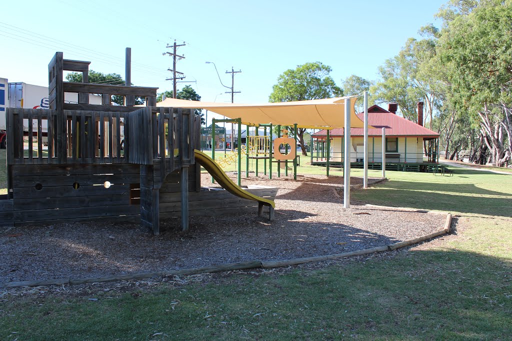 Tooleybuc Playground by andosz