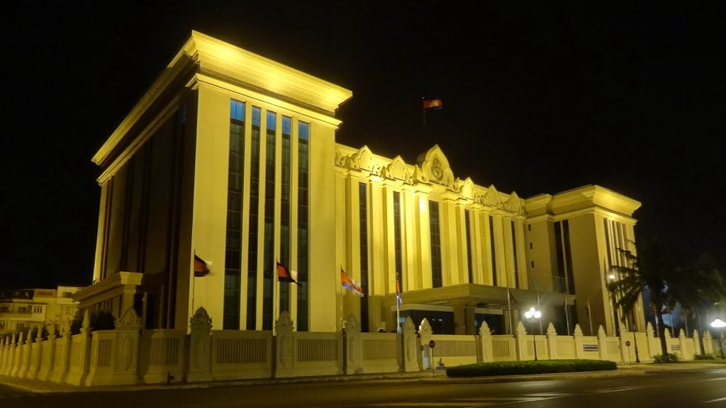 Phnom Penh, Cambodia by World Traveller Mars Hartdegen