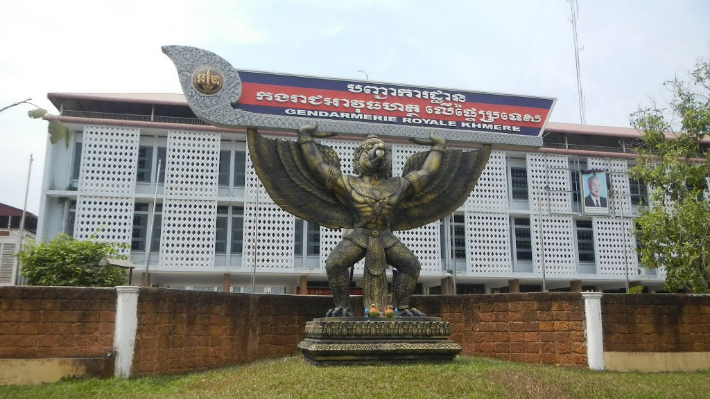 Phnom Penh, Cambodia by World Traveller Mars Hartdegen