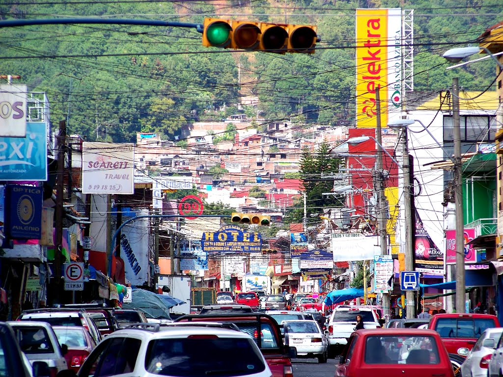 URUAPAN - CALLE FRANCISCO VILLA by mexicori