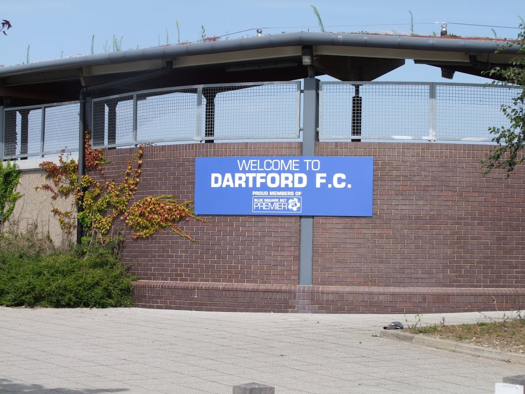 Princes Park Spielstätte von Dartford FC --2012-- by Fueloep