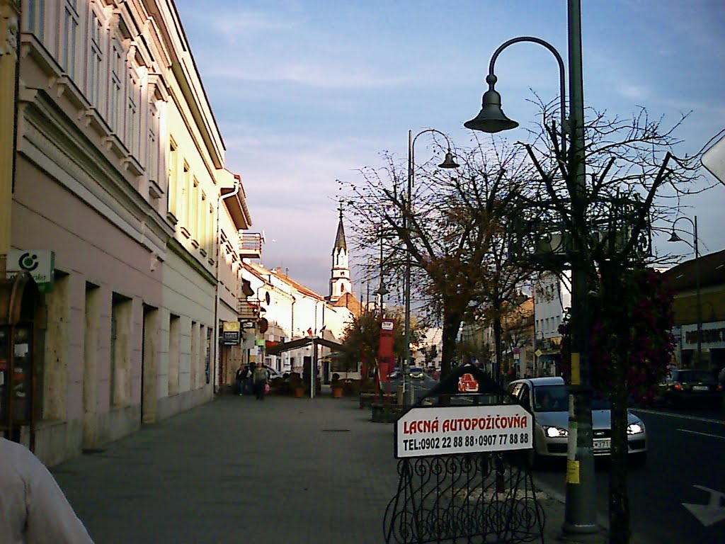 Pohľad na Kalvínsky kostol v Lučenci /View of the Calvinist church in Lučenec by Denis Ondriškovič