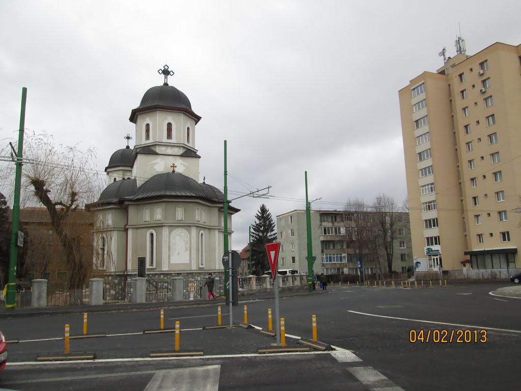 Brasov - Biserica Sf. Vasile by Pavel Erastov