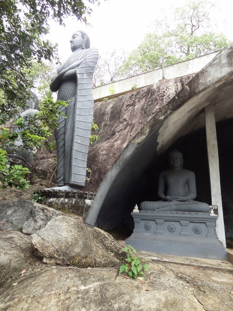 Sapugaskanda Raja Maha Viharaya by jmsbandara