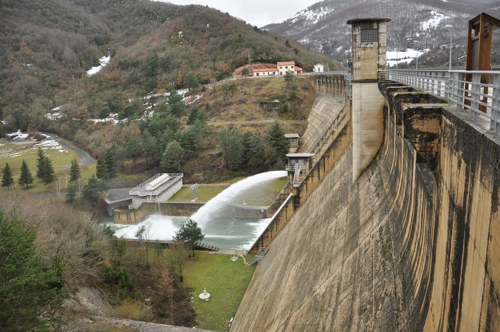 Embalse de Eugi by Pampluno