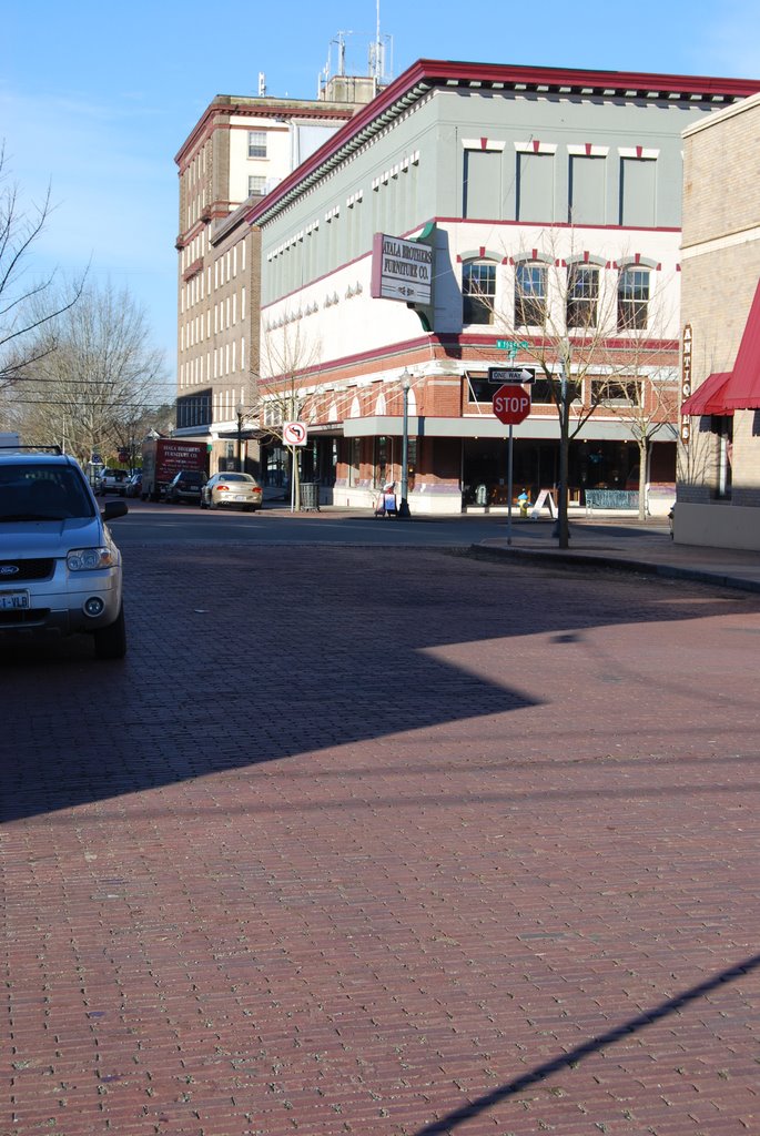 Magnolia Street, Centralia by mhanson