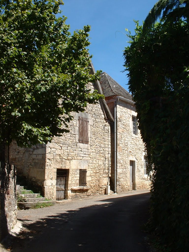 Belle demeure à Floirac by Yann LESELLIER