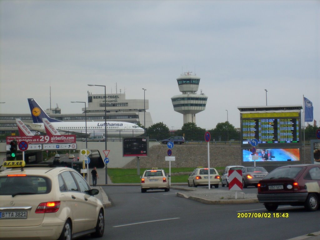 Flughafen Berlin - Tegel by BeNnY.VoGt