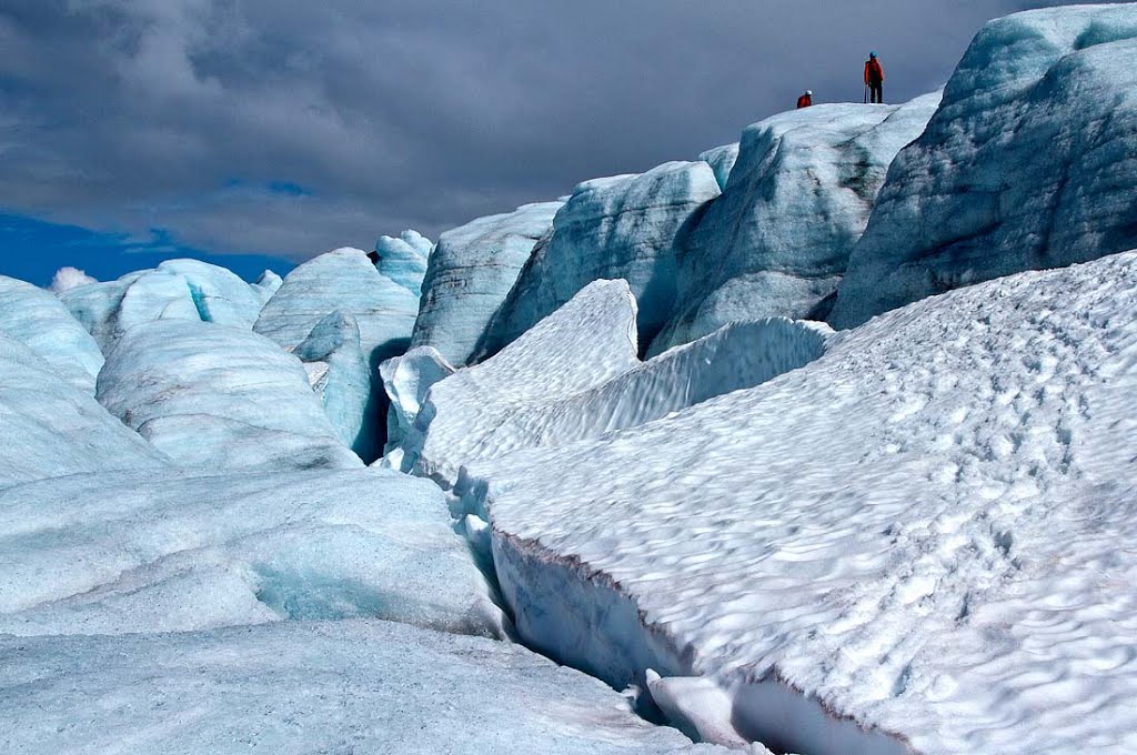 Smørstad glacier, Jotunheimen by paul runnestø