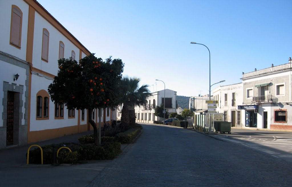 Burgillos de Cerro - Calle Ancha. by R.F.Rumbao