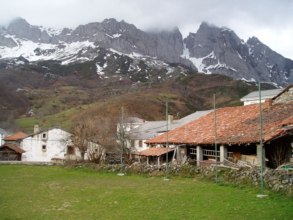 Posada de Valdeón, León by carloxtron