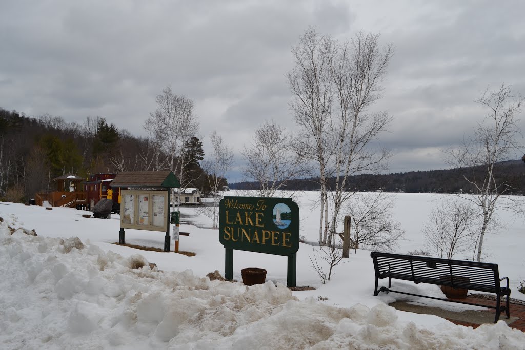 Welcome to Lake Sunapee by JBTHEMILKER