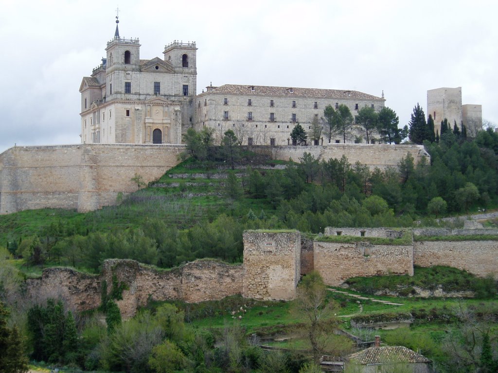 Monasterio de Uclés (Cuenca) by carloxtron