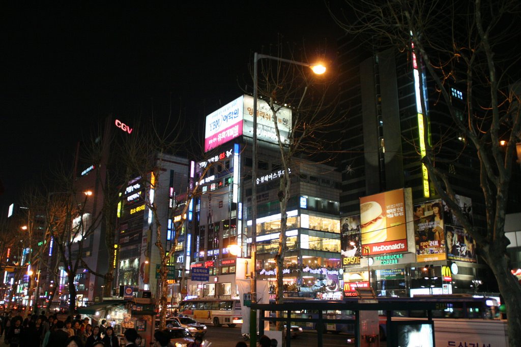 In front of Pagoda English academy (강남역 파고다앞) by JunSuk