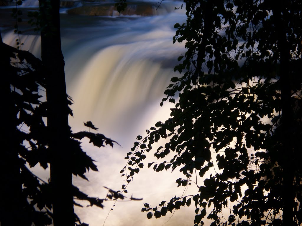 Natural Waterfalls by rcmori