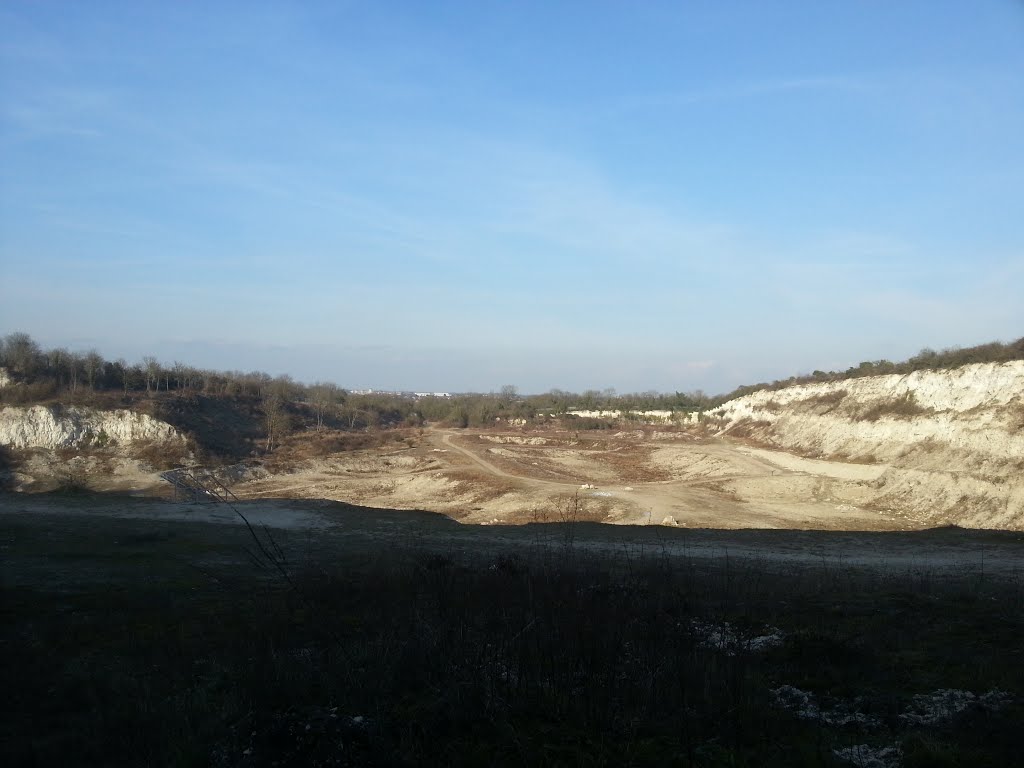 Limekiln Hill Chalk Pit by Crok