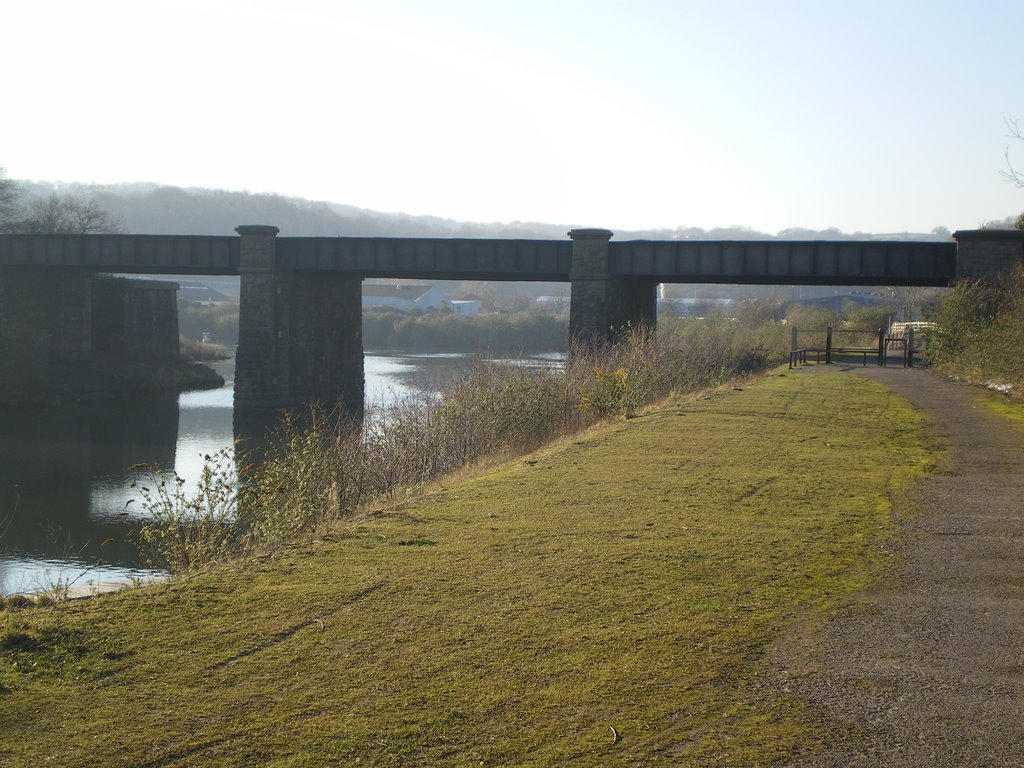 Bridge over the Ely river by Gareth.Stadden