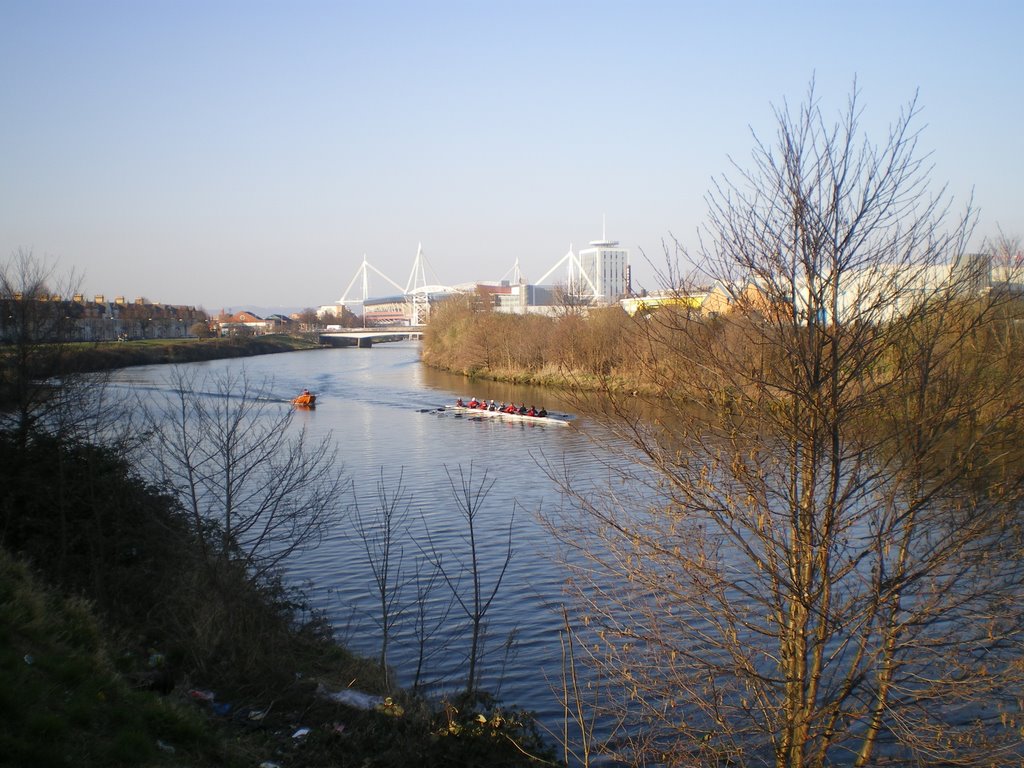 Women rowers on the Taff 1 by Gareth.Stadden