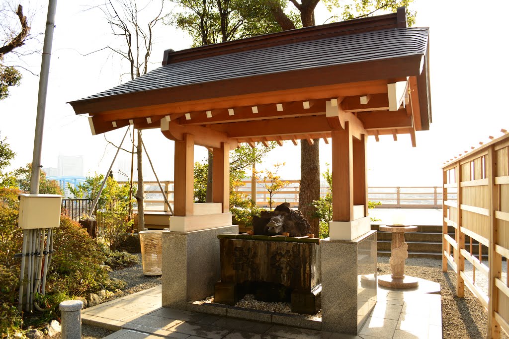 多摩川浅間神社　手水舎　Tamagawasengen shinto shrine by nkmroioikkkz