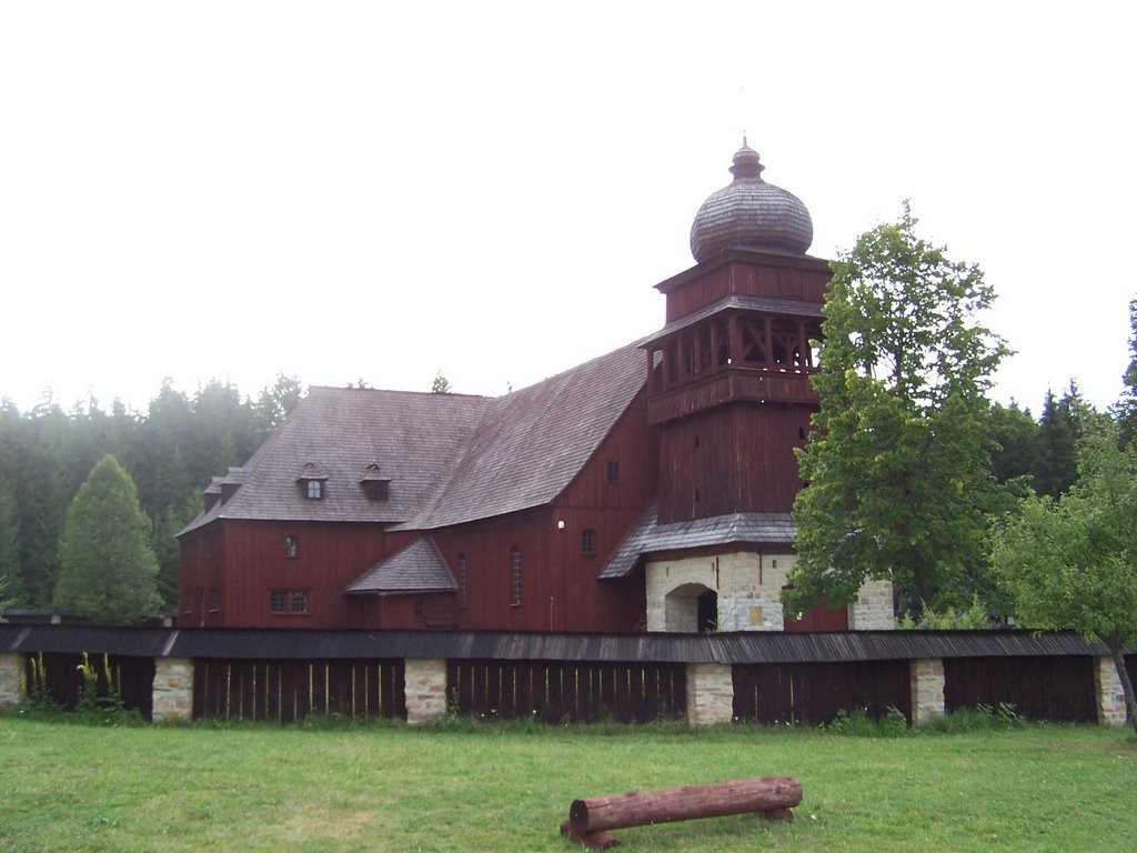 Drevený artikulárny kostol by Bibiana Papp