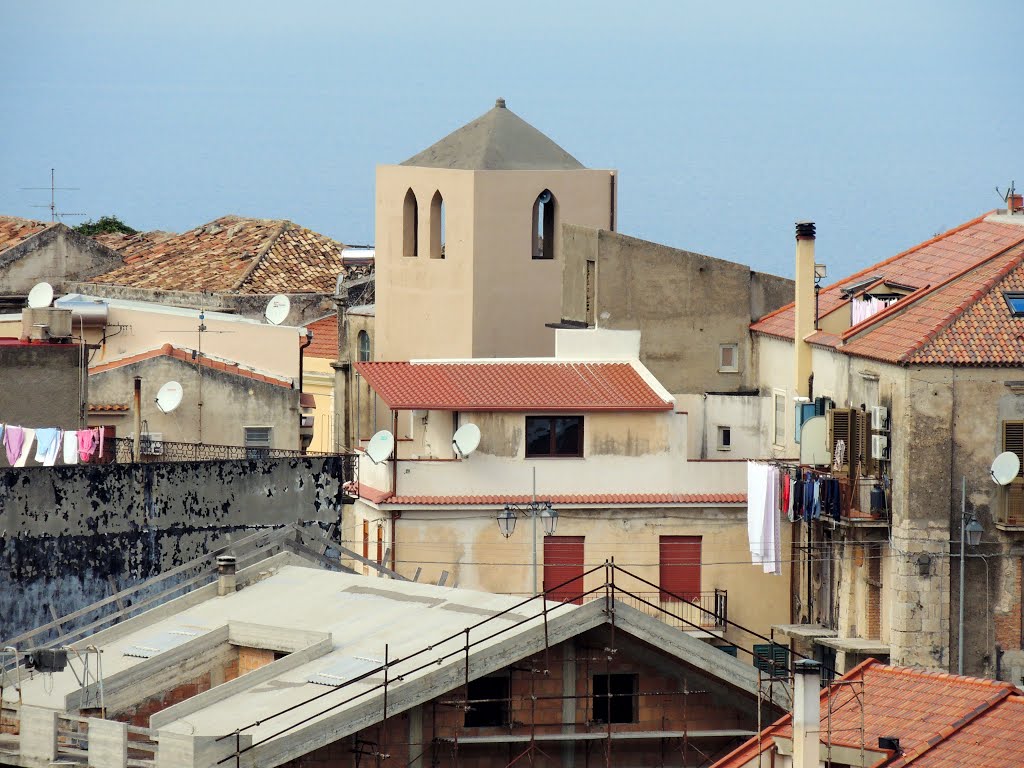 Salice, Messina. by Nicola e Pina a Messina