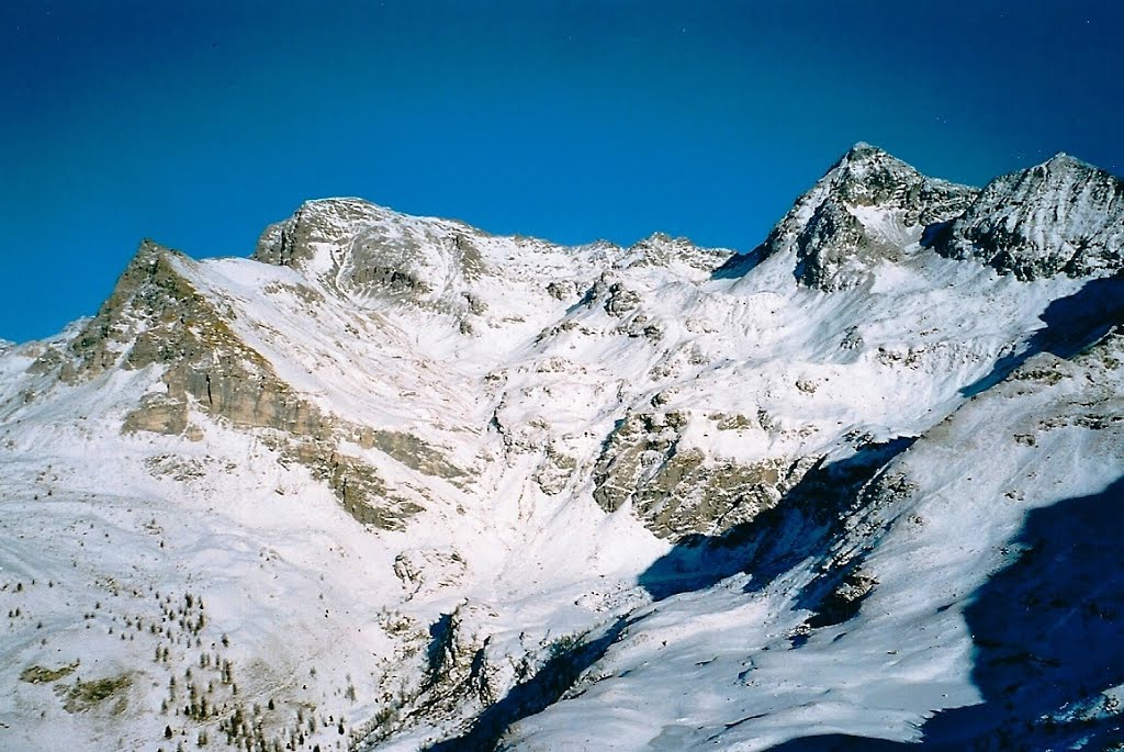 Chamois - panorana da piste sci by magabri75