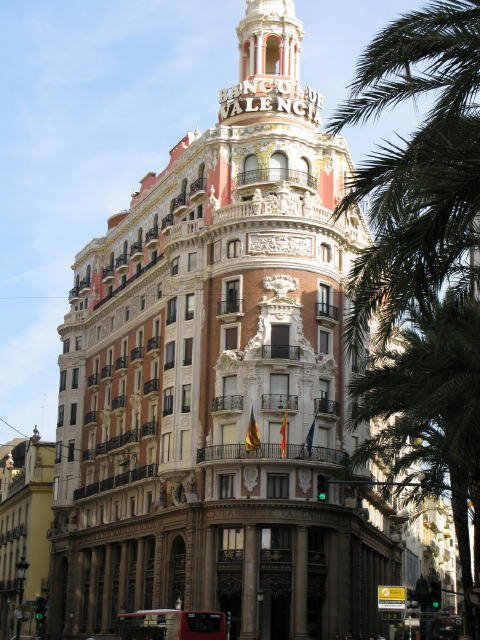 Calle Barcas, Edif. Banco de Valencia by Vicente Marzal