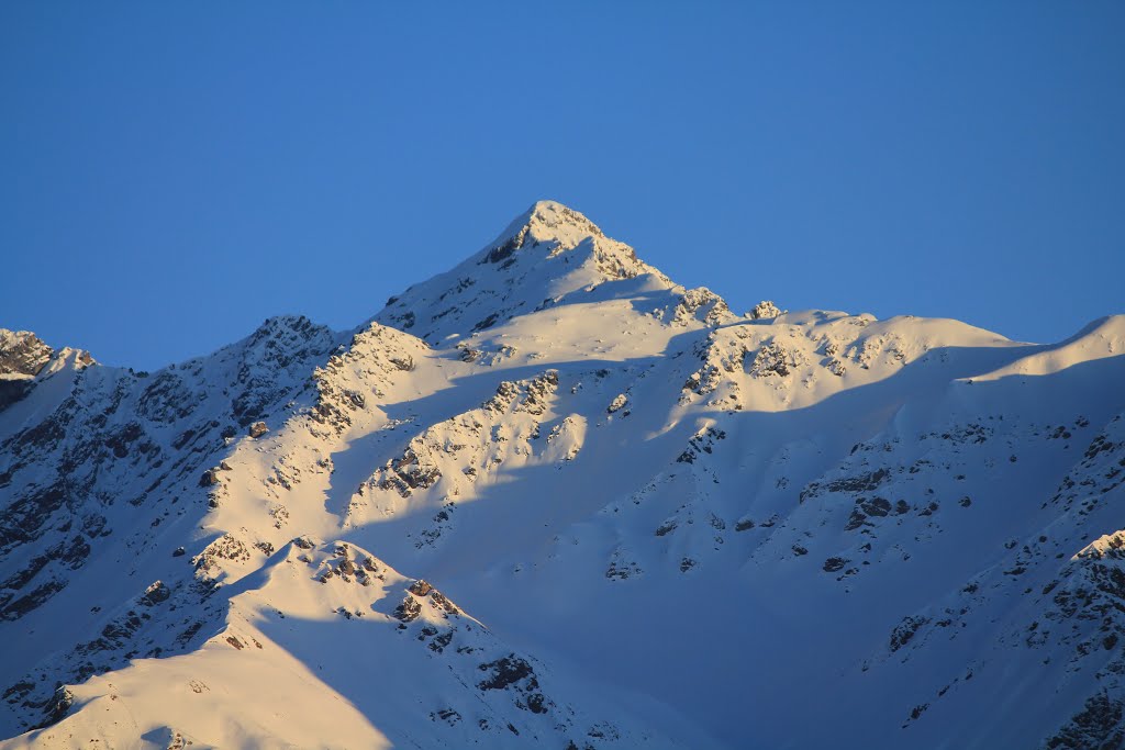 Zirmspitze im Glockturmkamm über dem Inntal by Tom Cul