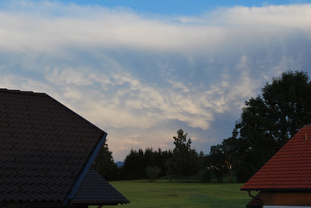 Mammatuswolken nach einem Gewitter über Oberstdorf von Marco Zöller by Marco Zoeller