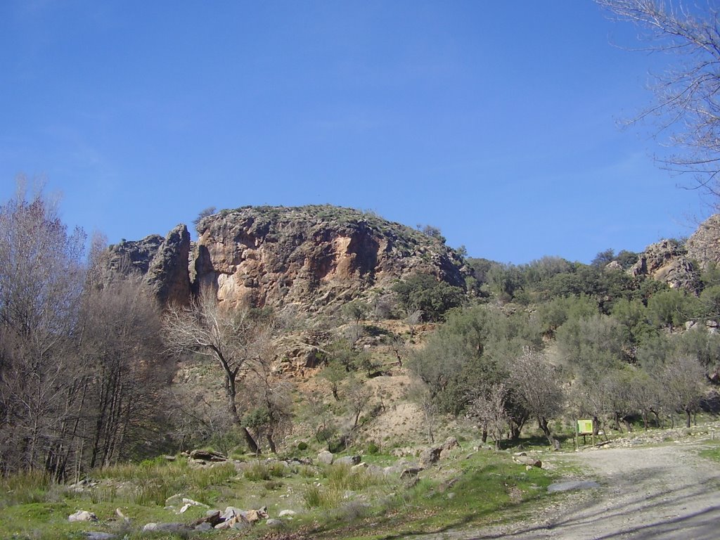 Camino nacimiento del Río Andarax by Selekem