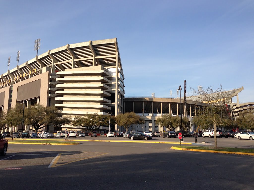 Tiger Stadium under construction by LSU2003MPA