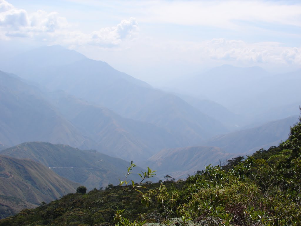 Montañas de Ituango by juantoromurillo