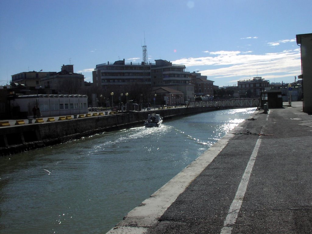 Senigallia-porto canale by Fabio Bartolucci