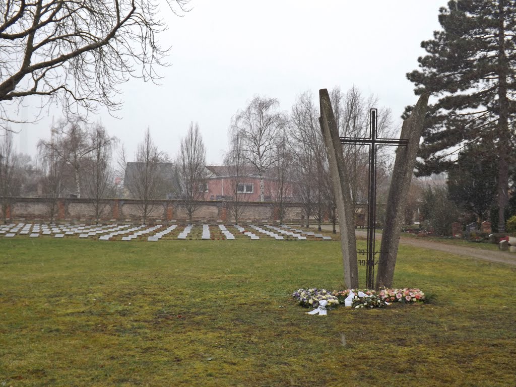 Friedhof Mannheim Neckarau by co-koe