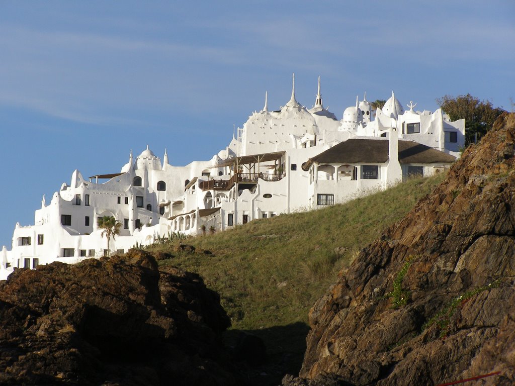 Casa Pueblo en P.Ballena by orne