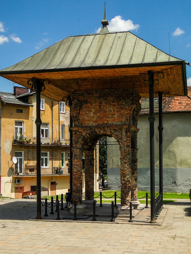 Birma Starej Synagogii w Tarnowie by Marcin Bakota