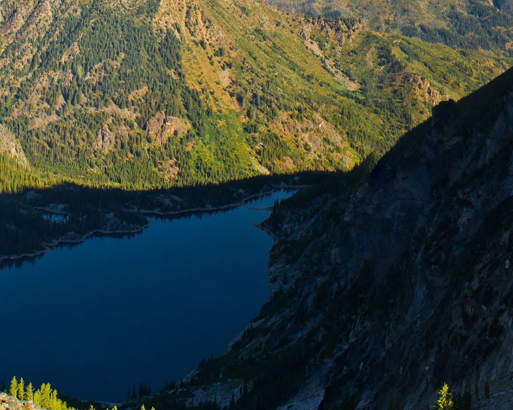 Looking towards Enchantments - Colchuck Lake - Reflection and Alpenglow 130 - nwicon.com by NWicon.com