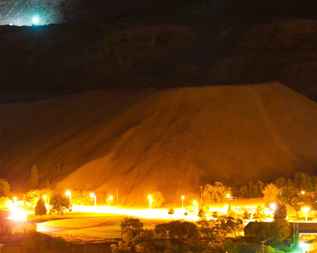 Looking towards Tailings from dam construction - nwicon.com by NWicon.com