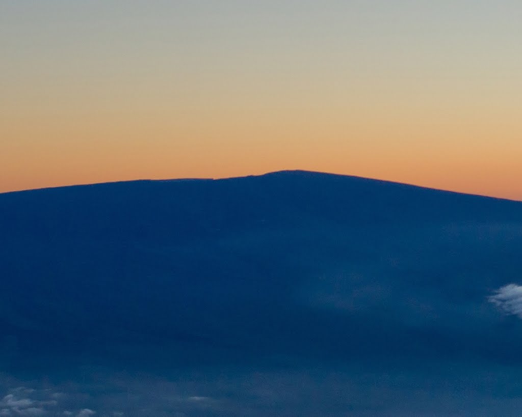 Looking towards Hawaii - Mauna Loa - Observatories 180 - nwicon.com by NWicon.com