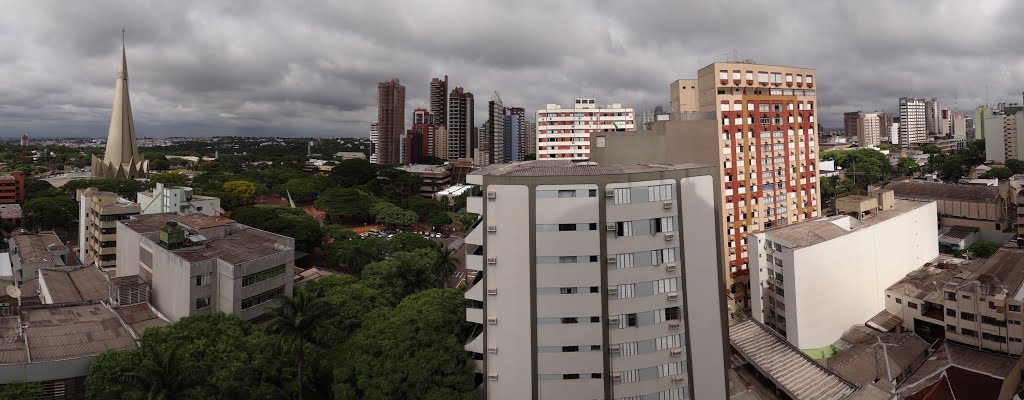 Panorâmica da cidade a partir do Bristol Hotel - Maringá - Paraná - Brasi by Paulo Yuji Takarada