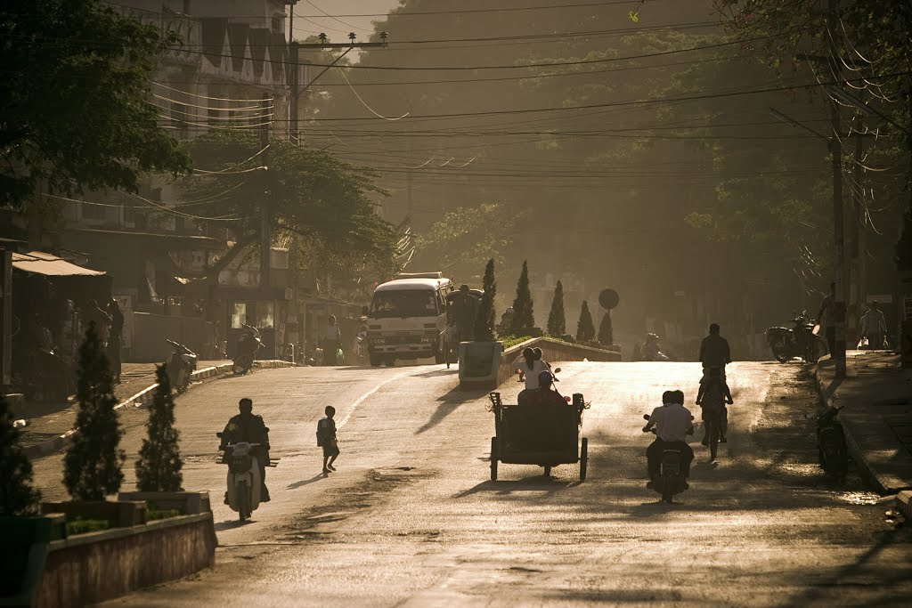 Street of Tachileik in 2008 by Hwang Jin Hyoung